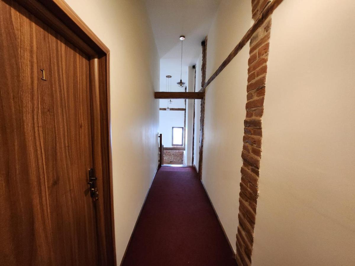 Antique Aparthotel Alba Iulia Zewnętrze zdjęcie