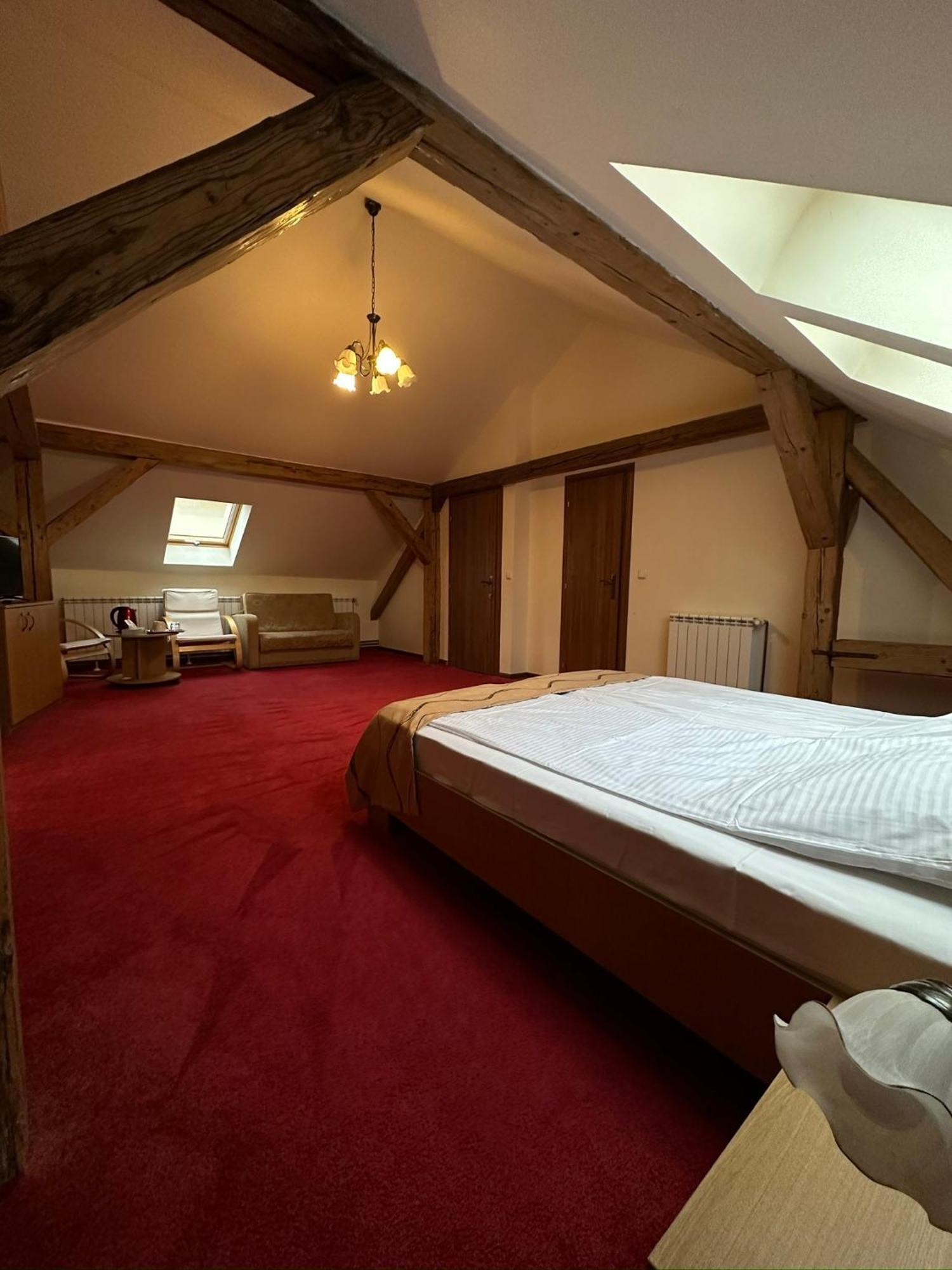 Antique Aparthotel Alba Iulia Zewnętrze zdjęcie