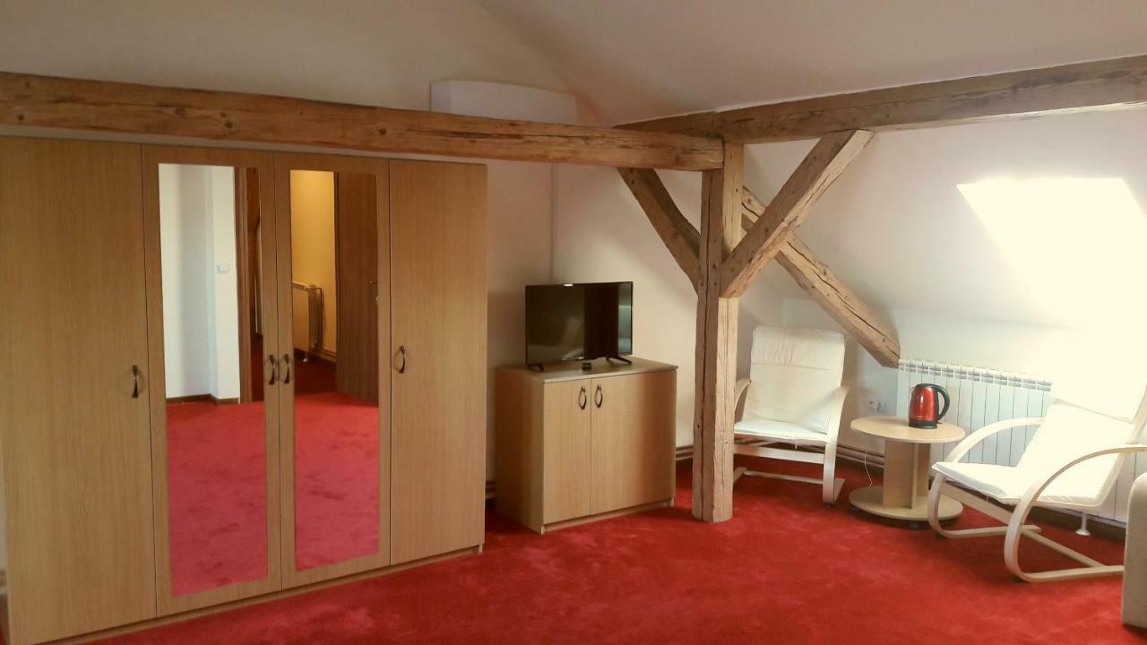 Antique Aparthotel Alba Iulia Zewnętrze zdjęcie